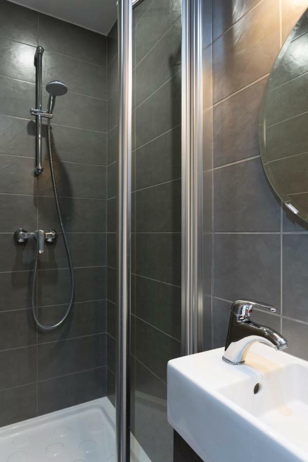 Studette De Charme Neuve Proche Invalides Apartment Paris Exterior photo